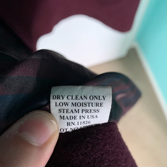 Size 12 long maroon winter coat! - Picture 4 of 5